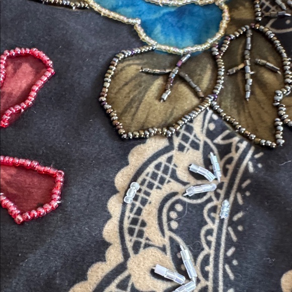 FLORAL BEADED BAG - Picture 2 of 7